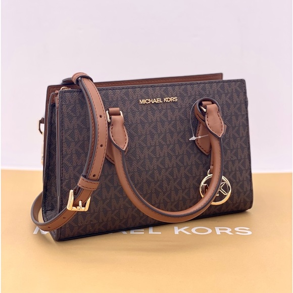 Michael Kors Small Sheila Center
Zip Satchel Crossbody Bag Brown - Picture 12 of 15